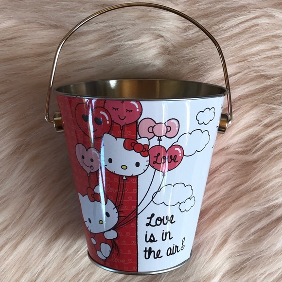 Hello Kitty Other - Hello Kitty Valentine’s Day Pail Bucket Red Pink White Metal Sanrio Kawaii